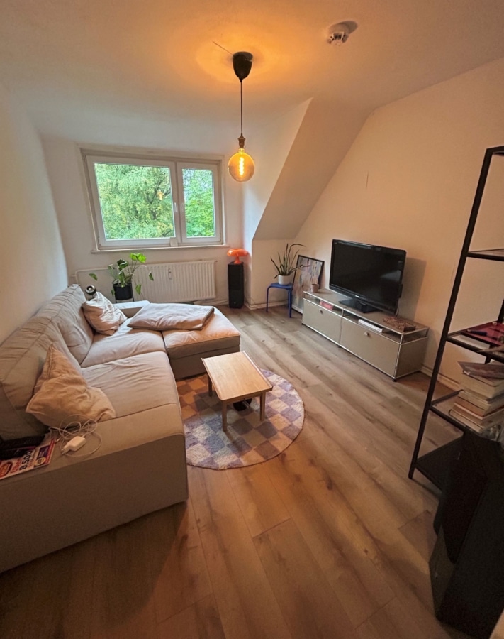 Wohnzimmer - 2,5-Zimmer-Wohnung in Winterhude
