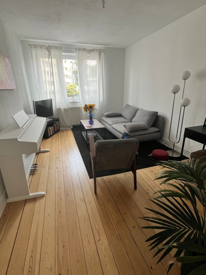 Wohnzimmer - Schöne 2-Zimmer-Wohnung in Uhlenhorst