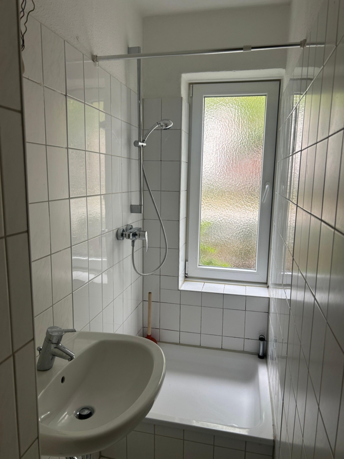 Kleines Bad mit Fenster
