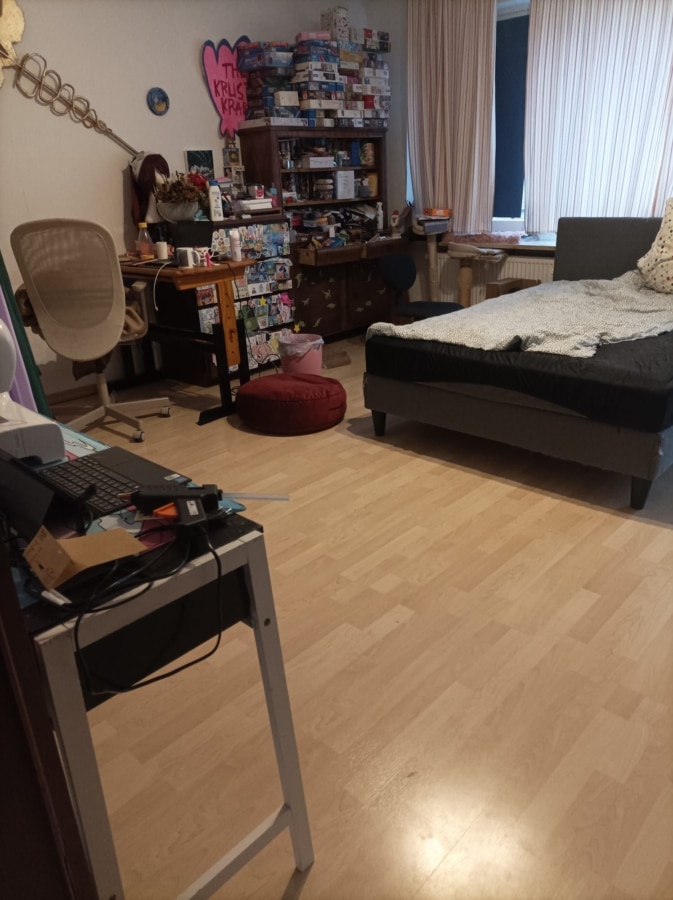 Wohnzimmer - Helle 2-Zimmer-Wohnung mit 2 Balkonen in Reinbek