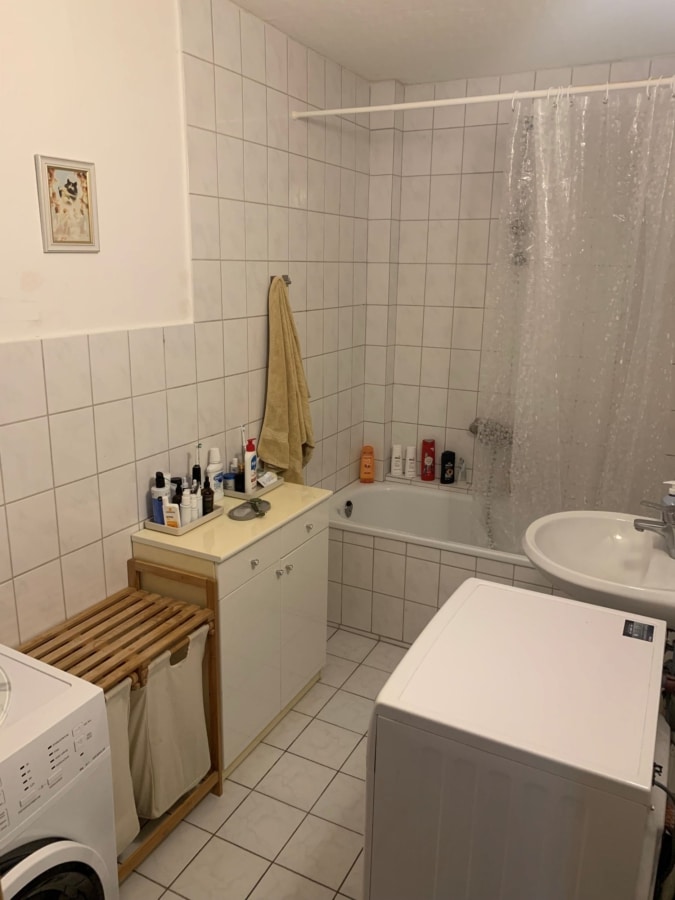 Duschbad - Helle 2-Zimmer-Wohnung in Hamburg Eimsbüttel