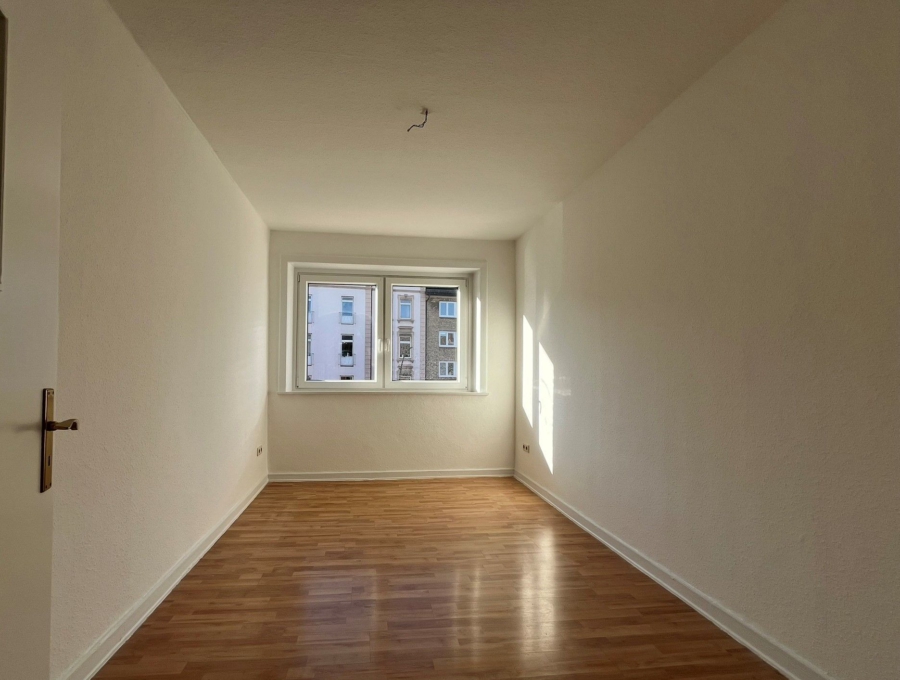 Zimmer 1 - 3-Zimmer-Wohnung mit Balkon an der Rennbahnstraße