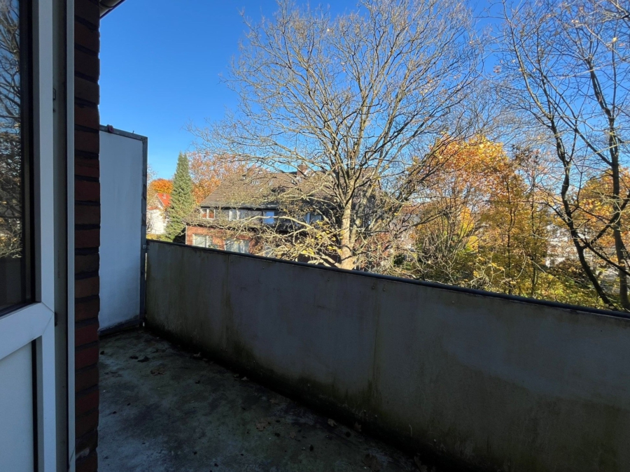 Balkon - 3-Zimmer-Wohnung mit Balkon an der Rennbahnstraße