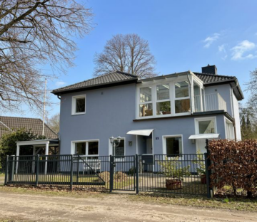 Liebevoll gepflegtes Einfamilienhaus in attraktiver Lage in Aumühle, 21521 Aumühle, Einfamilienhaus