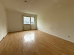 Zimmer mit Balkon