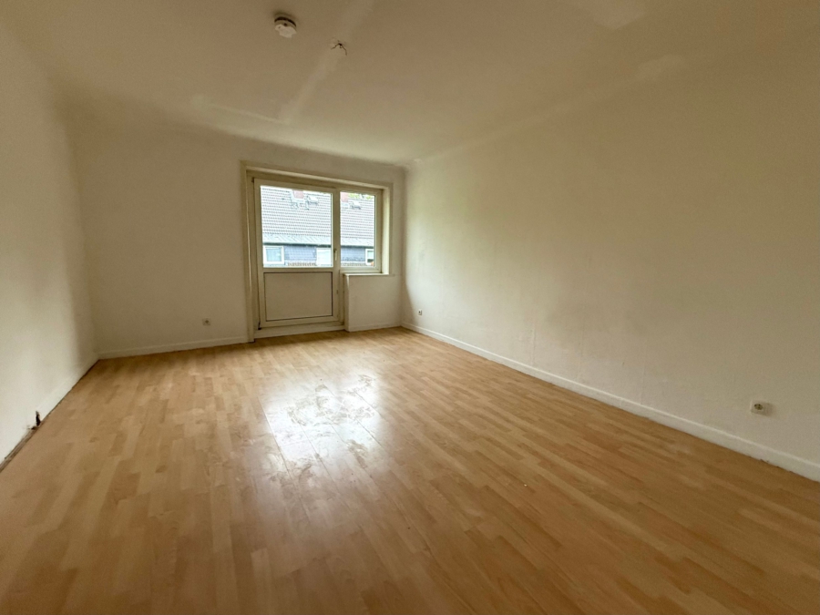 Zimmer mit Balkon