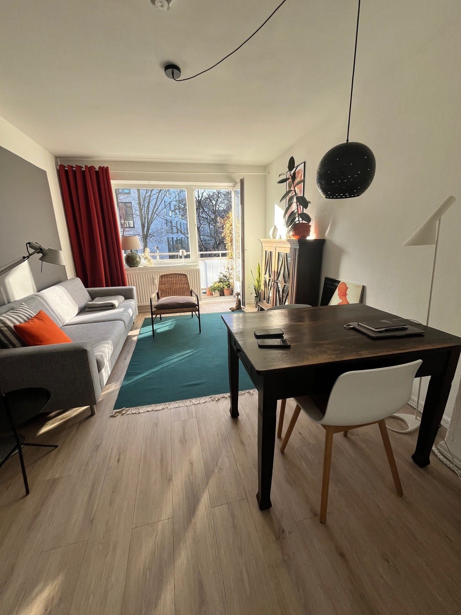 Wohnzimmer mit Essbereich