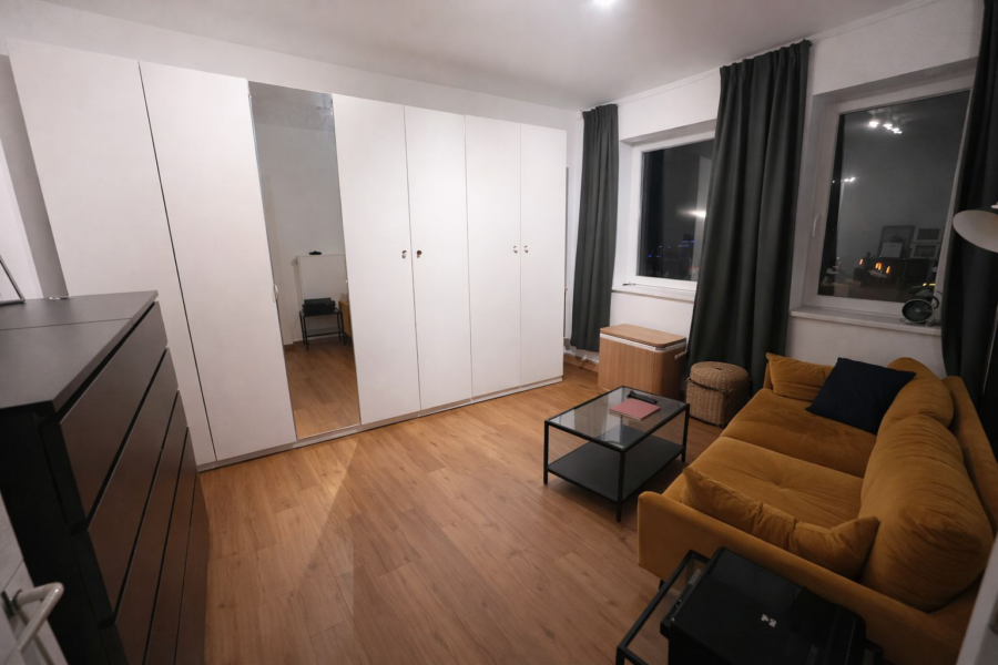 Zimmer 2 - 3-Zimmer-Wohnung mit Balkon in Eimsbüttel